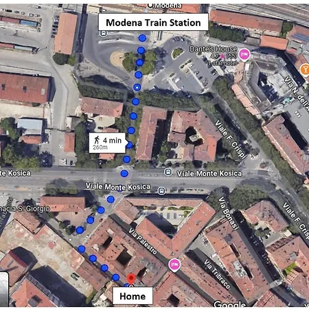 In The Center Of Modena, Piazza Roma And The Ferrari Museum Апартаменты